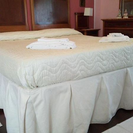 Corte Posta B&B - Parcheggio E Bagno In Camera Mantova Eksteriør billede