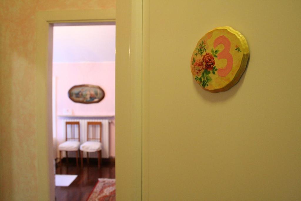 Corte Posta B&B - Parcheggio E Bagno In Camera Mantova Værelse billede