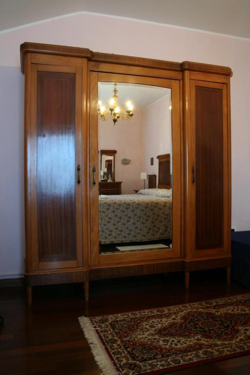 Corte Posta B&B - Parcheggio E Bagno In Camera Mantova Værelse billede