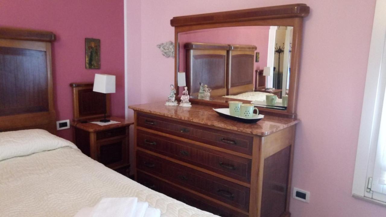 Corte Posta B&B - Parcheggio E Bagno In Camera Mantova Eksteriør billede