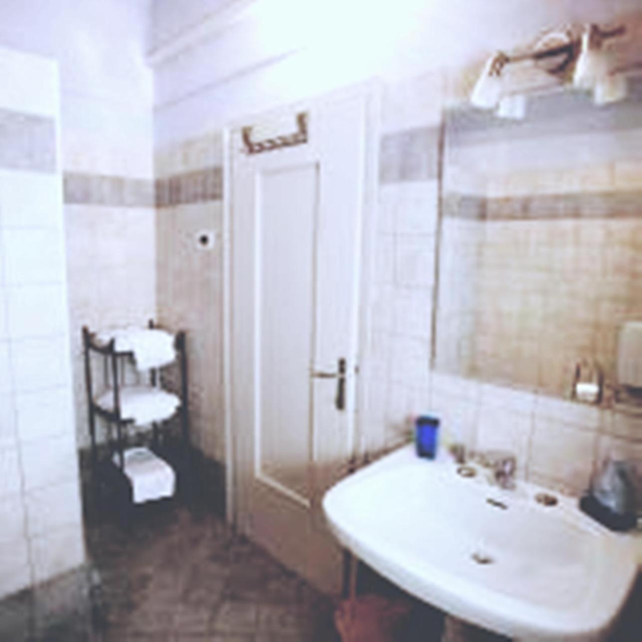 Corte Posta B&B - Parcheggio E Bagno In Camera Mantova Eksteriør billede